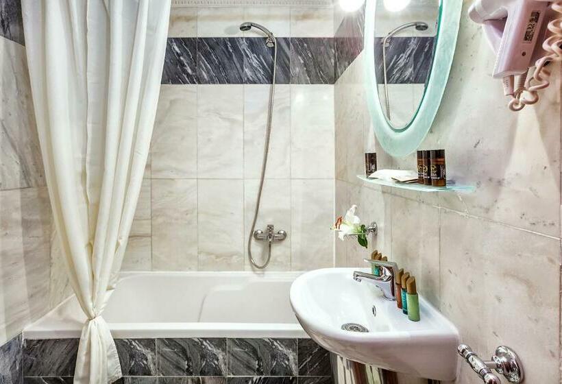 اتاق استاندارد با تخت بزرگ, Imperial Palace Classical Hotel Thessaloniki