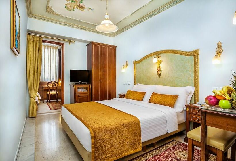 اتاق خانوادگی, Imperial Palace Classical Hotel Thessaloniki