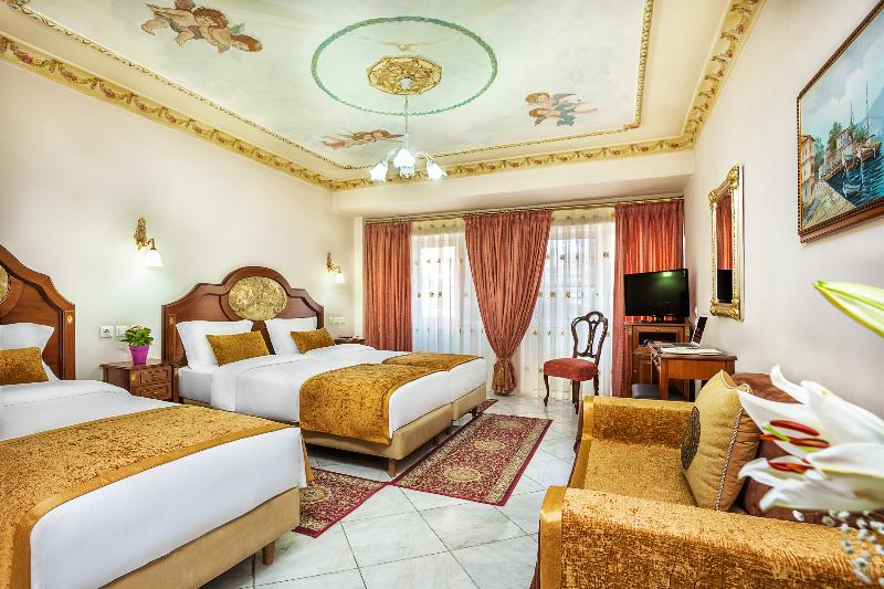 اتاق استاندارد سه نفره, Imperial Palace Classical Hotel Thessaloniki