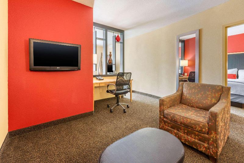 سوئیت با تخت بزرگ, Cambria Hotel Ft Lauderdale, Airport South & Cruise Port
