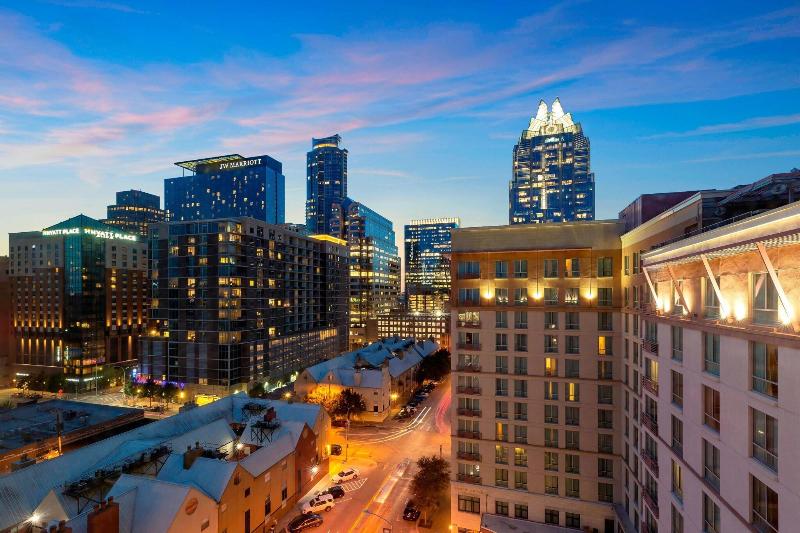 اتاق اجرایی با تخت بزرگ, Courtyard Austin Downtown/convention Center
