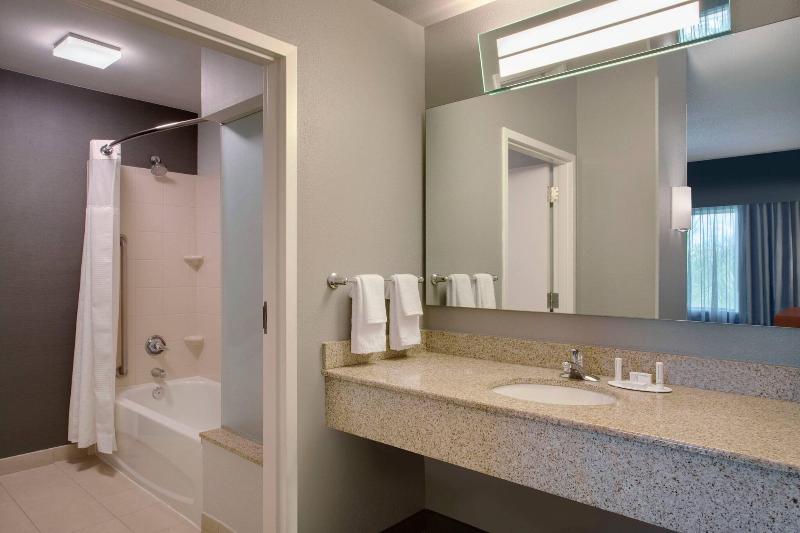 اتاق استاندارد با تخت بزرگ, Courtyard Fort Lauderdale Sw Miramar