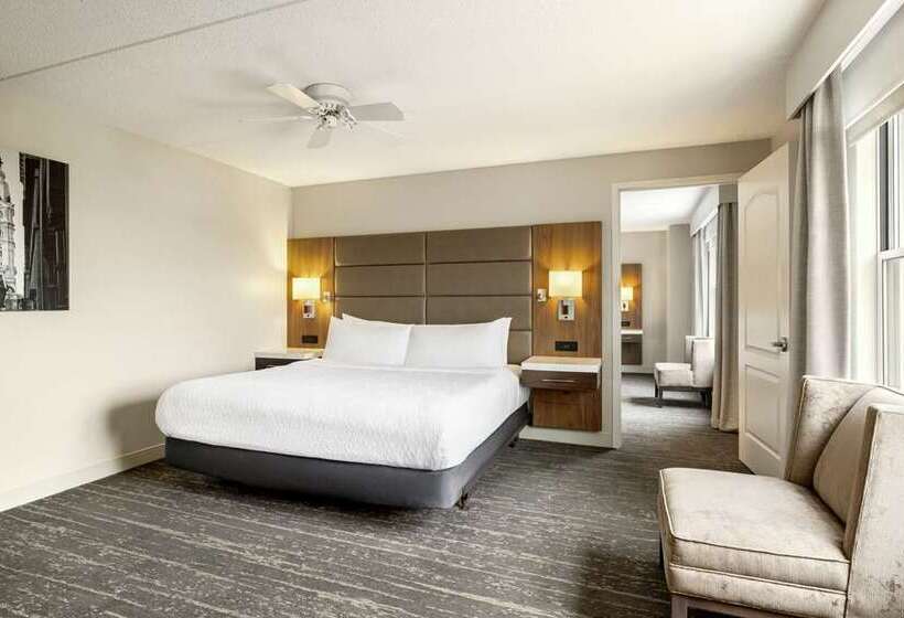 اتاق استاندارد, Embassy Suites Anchorage