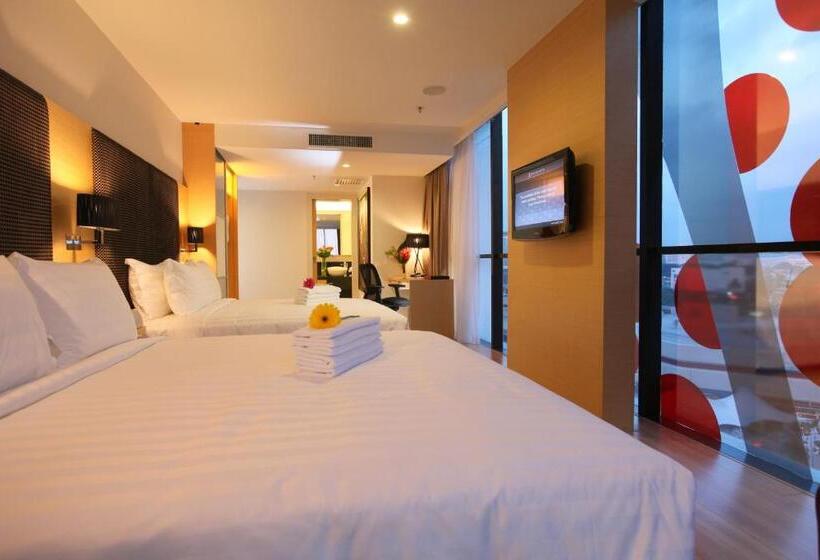 Quarto Familiar Premium, Empire  Subang