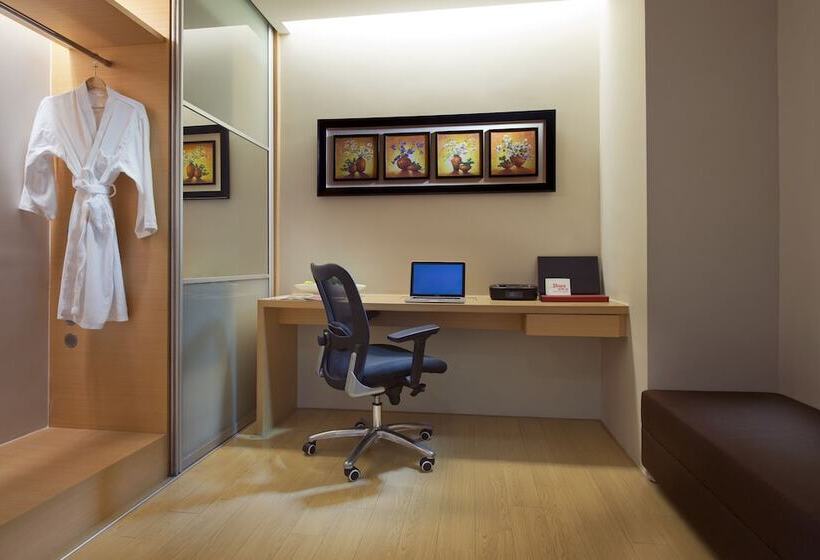 اتاق پرمیوم, Empire Hotel Subang