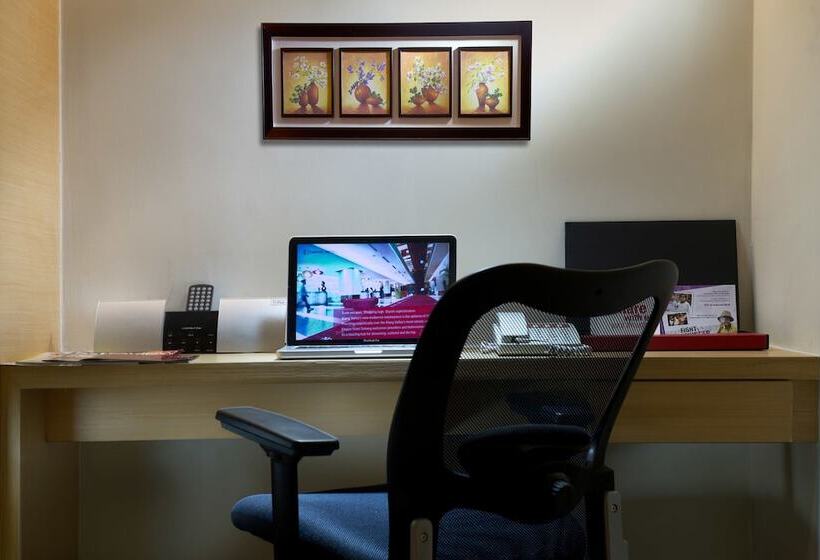 اتاق پرمیوم, Empire Hotel Subang
