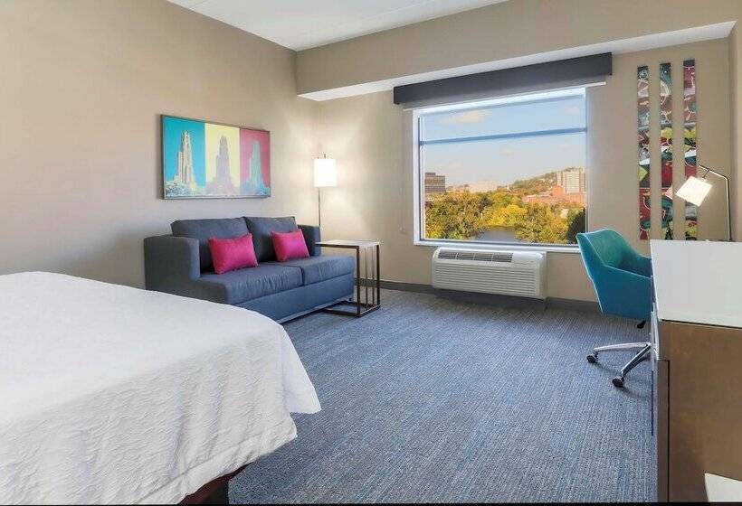 스탠다드 스튜디오 킹침대, Hampton Inn & Suites Pittsburgh Downtown