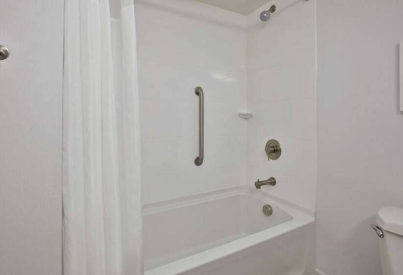 اتاق استاندارد, Hampton Inn White River Junction