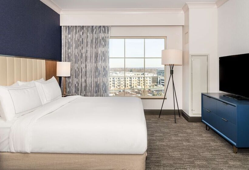 Quarto executivo, Hilton Columbus Polaris