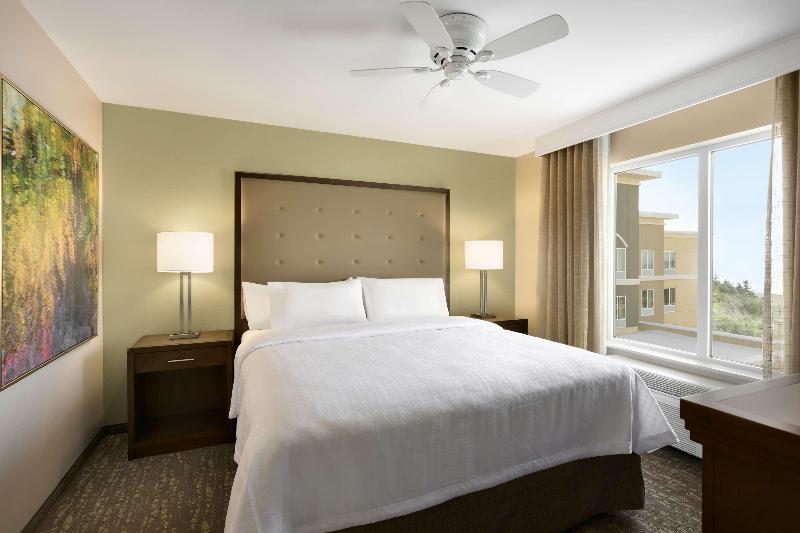 اتاق استاندارد با تخت بزرگ, Hilton Garden Inn Oxnard  Camarillo