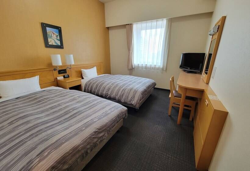 Chambre Standard, Route Inn Naha Tomariko