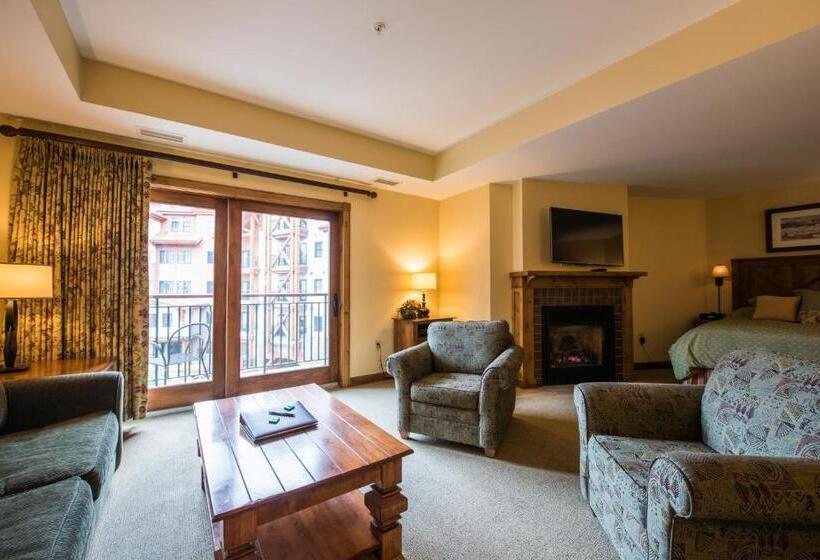 استودیوی لوکس, The Lodge At Mountaineer Square