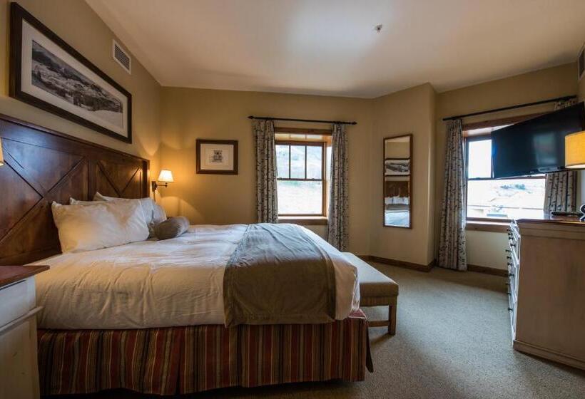 آپارتمان 1 خوابه, The Lodge At Mountaineer Square