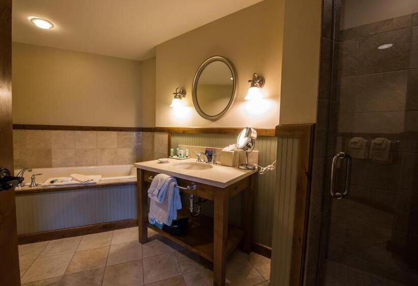 سوئیت 2 خوابه, The Lodge At Mountaineer Square