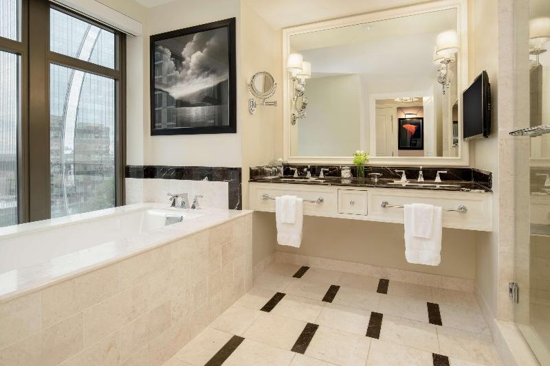 سوئیت با تخت بزرگ, Waldorf Astoria Atlanta Buckhead