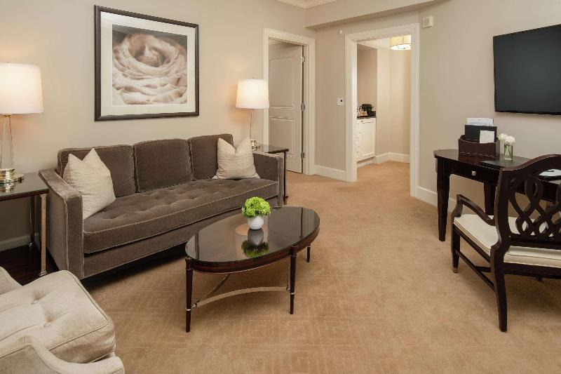 سوئیت با تخت بزرگ, Waldorf Astoria Atlanta Buckhead