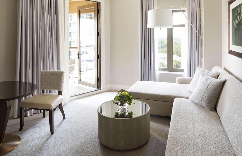 سوئیت با تخت بزرگ, Waldorf Astoria Atlanta Buckhead