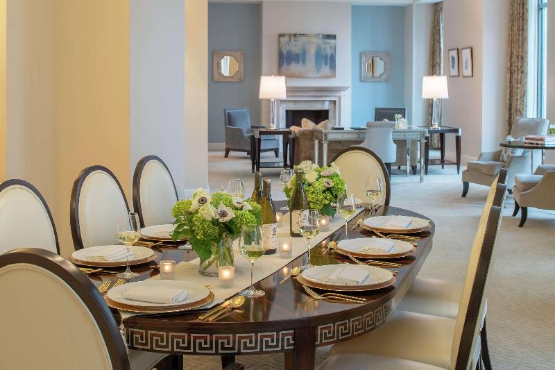سوئیت با تخت بزرگ, Waldorf Astoria Atlanta Buckhead