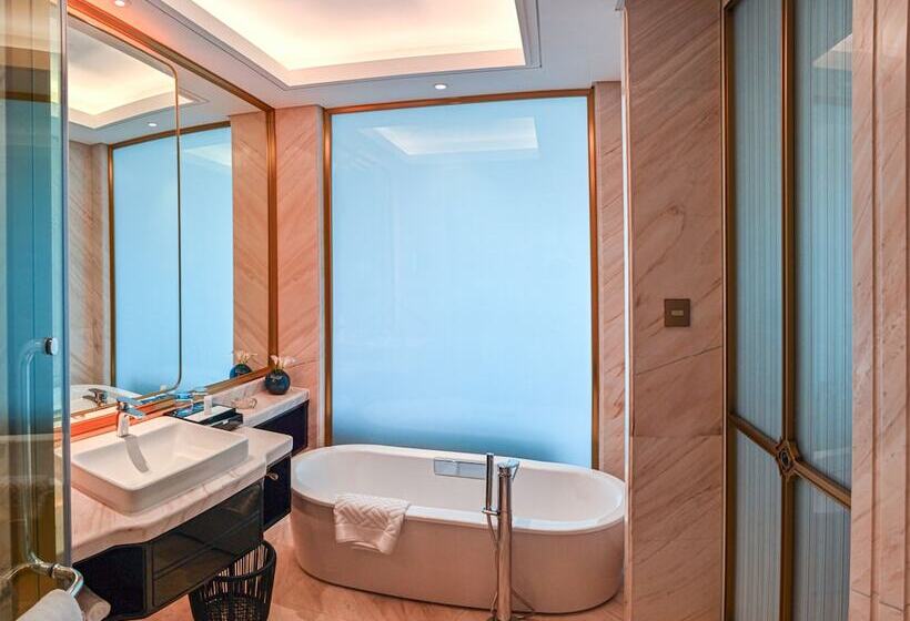 اتاق لوکس با چشم‌انداز شهر, Wyndham Qingdao