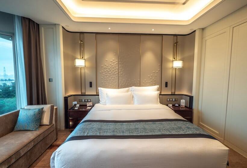 اتاق لوکس با چشم‌انداز شهر, Wyndham Qingdao