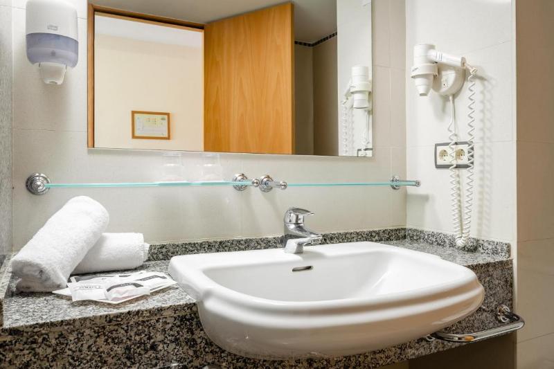 اتاق لوکس با تخت بزرگ, Motel 6 Canoga Park, Ca