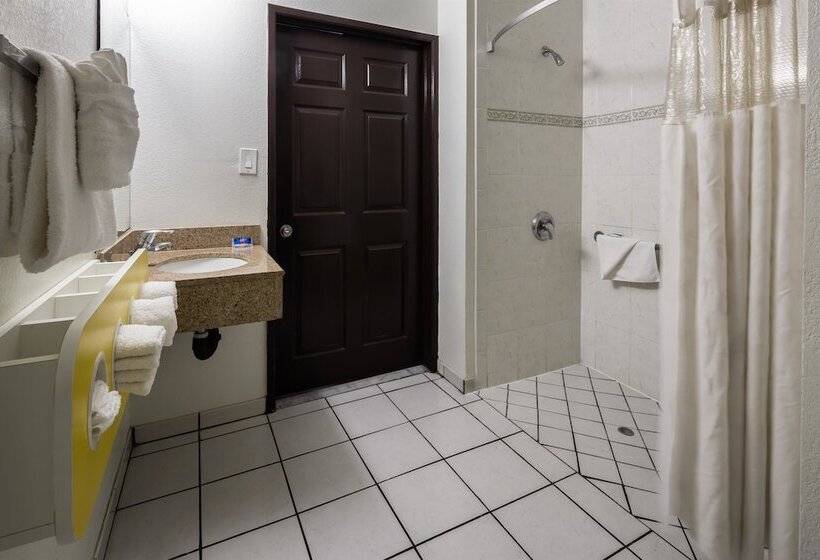 اتاق لوکس, Motel 6 Canoga Park, Ca