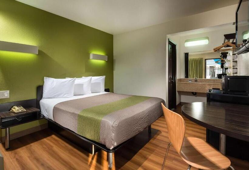 اتاق لوکس, Motel 6 Canoga Park, Ca