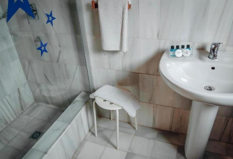اتاق استاندارد, White Nest