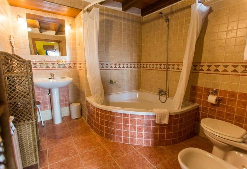 اتاق استاندارد چهار تخته, Casa Do Merlo