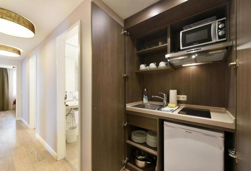 آپارتمان 4 خوابه, Koos Hotel&apartments   City Apart