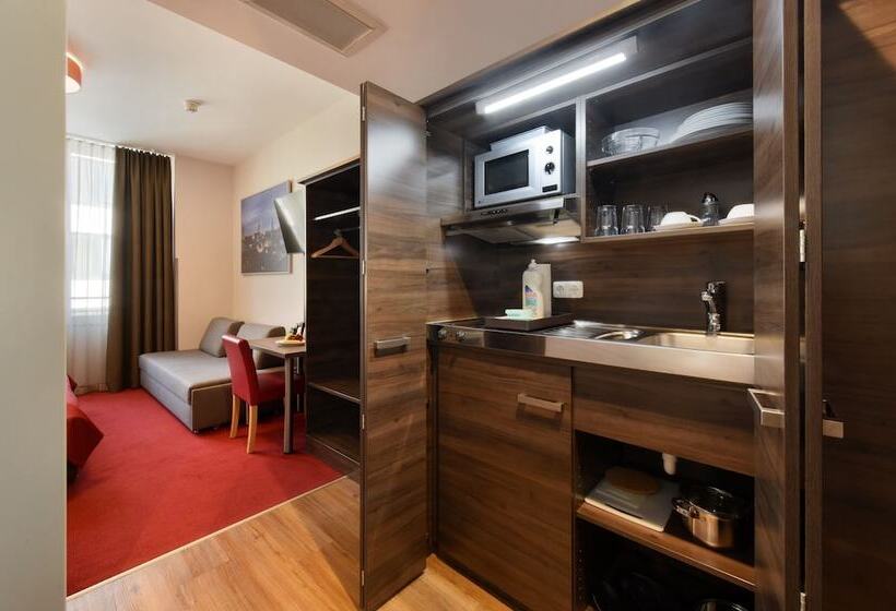 آپارتمان 1 خوابه, Koos Hotel&apartments   City Apart
