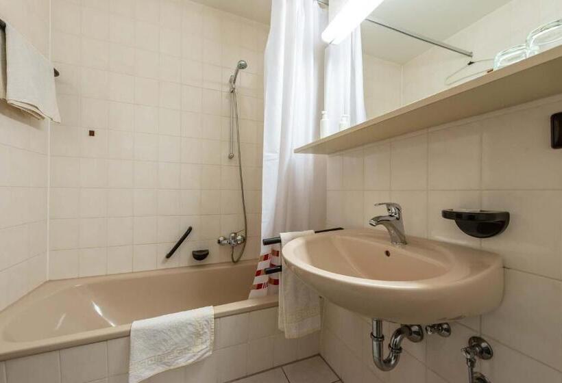 اتاق استاندارد, Enjoyhotel Garni Korntal Stuttgart