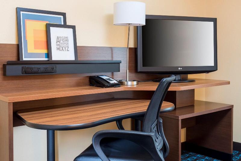 استودیو استاندارد با تخت کینگ, Hampton Inn & Suites Syracuse Dewitt