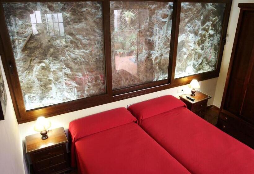 Quarto Estandar, Hostal Palomares