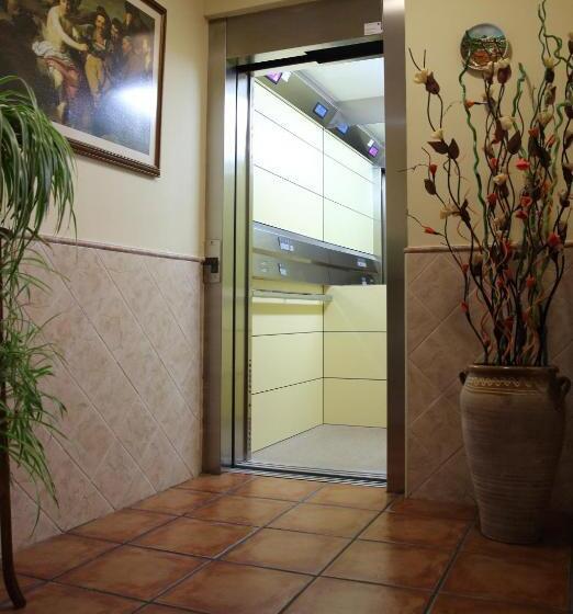 Quarto Estandar, Hostal Palomares