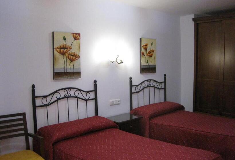 اتاق استاندارد, Hostal Palomares