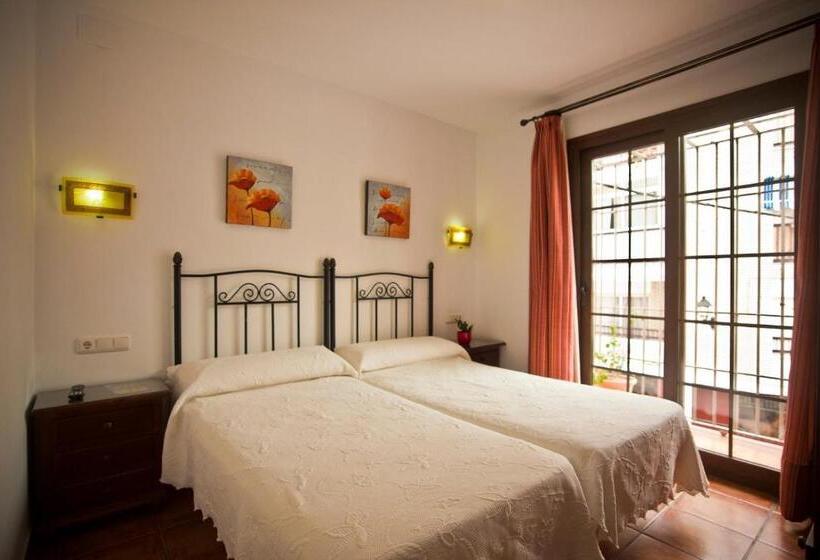 Quarto Estandar Individual, Hostal Palomares