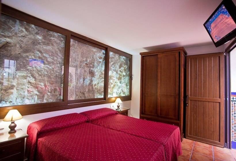 Quarto Estandar, Hostal Palomares