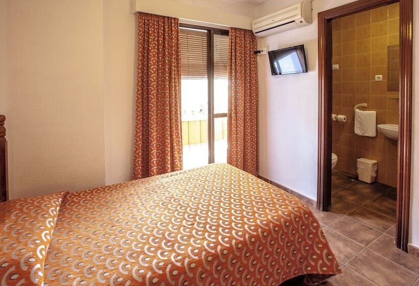 Standard Single Room, Serramar