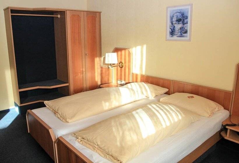 اتاق استاندارد, Am Rosenbad