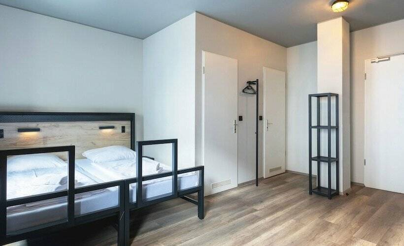 Standard Single Room, A&o Nuernberg Hauptbahnhof