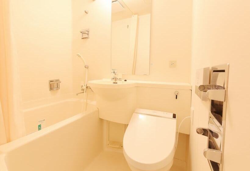 اتاق استاندارد یک نفره, Apa Hotel Toyama Ekimae