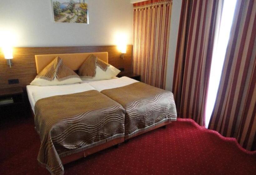 اتاق لوکس, Grand Hotel Dream Main City Center