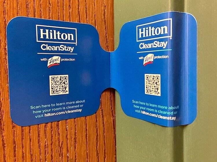 اتاق استاندارد برای معلولان, Hampton Inn & Suites Lake George