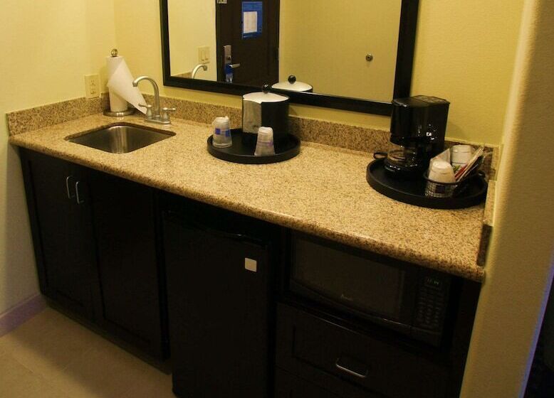 Standardzimmer, Hampton Inn & Suites St. Louis/south I55