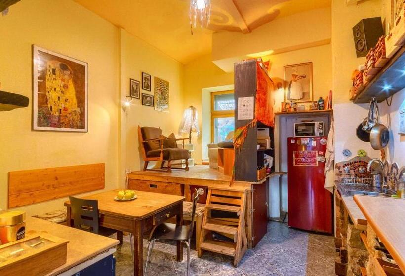 اتاق استاندارد یک نفره, Hostel Lollis Homestay Dresden