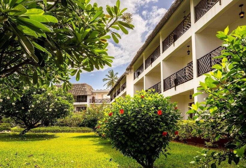 Standard Room Double Bed, Nungwi Beach Resort By Turaco