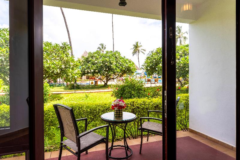 Standard Room Garden View, Nungwi Beach Resort By Turaco