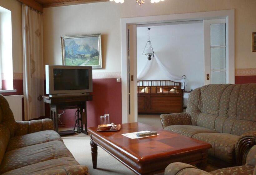 سوییت, Pension Wegerich