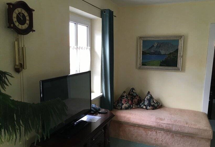 سوییت, Pension Wegerich
